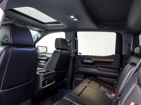 Used 2023 GMC Sierra 1500 Denali w/ Technology Package AWD/4WD image 16