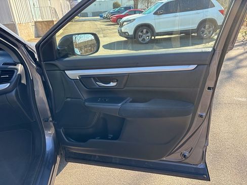Used 2020 Honda CR-V LX image 8
