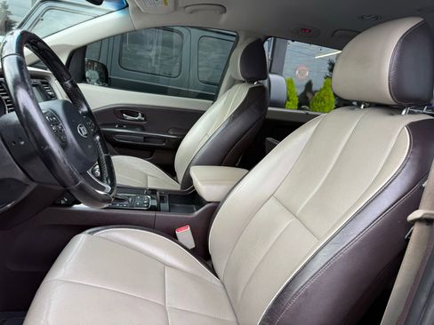 Used 2016 Kia Sedona SX Limited w/ Option Group 030 image 24