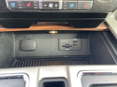 Used 2015 Ford F150 Lariat w/ Equipment Group 502A Luxury image 35