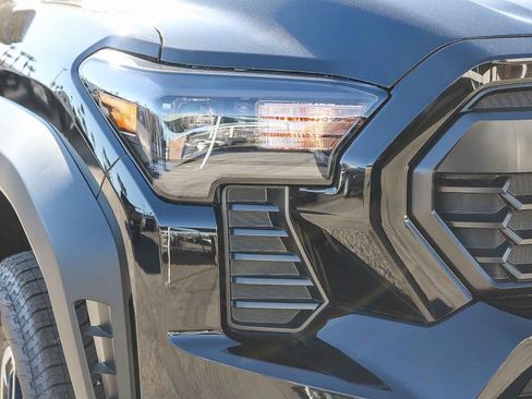 New 2025 Toyota Tacoma TRD Off-Road image 11