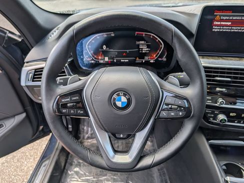 Used 2023 BMW 530i xDrive w/ Premium Package AWD/4WD image 11