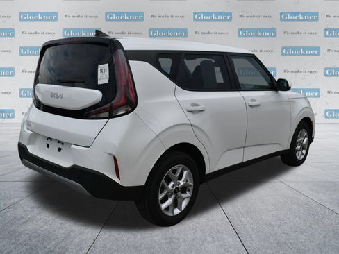 Used 2025 Kia Soul LX w/ LX Technology Package FWD image 14