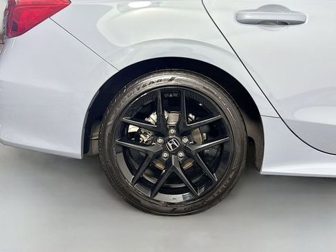 Certified 2024 Honda Civic Sport image 18