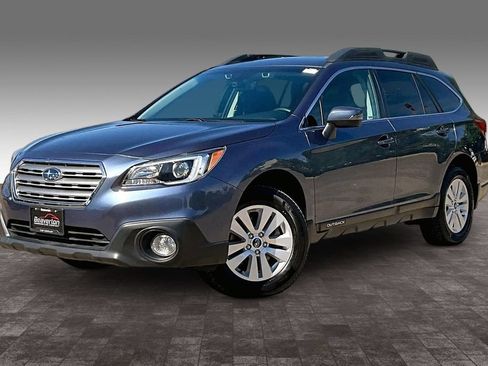Used 2017 Subaru Outback 2.5i Premium AWD/4WD image 2
