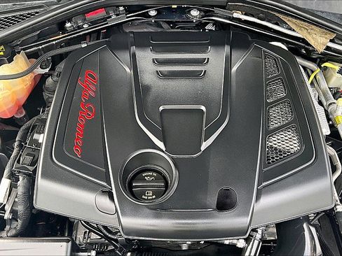 Used 2020 Alfa Romeo Giulia w/ Quick Order Package 22K Sport image 31