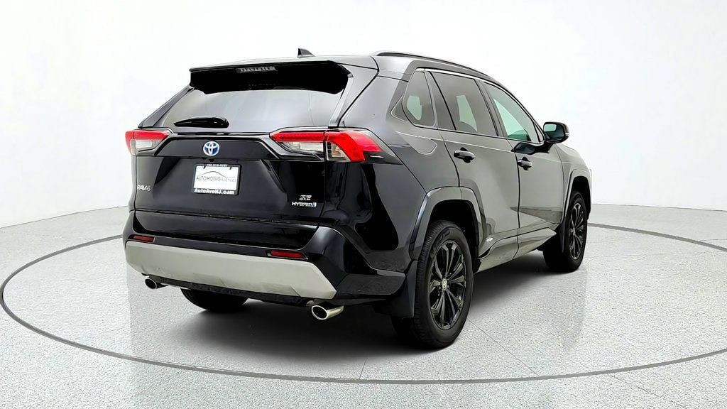 Used 2023 Toyota RAV4 SE w/ Convenience Package AWD/4WD image 5
