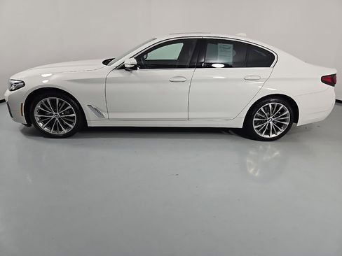Certified 2022 BMW 540i xDrive w/ Convenience Package image 4