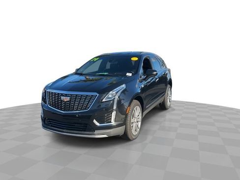 Used 2024 Cadillac XT5 Premium Luxury w/ Technology Package image 3