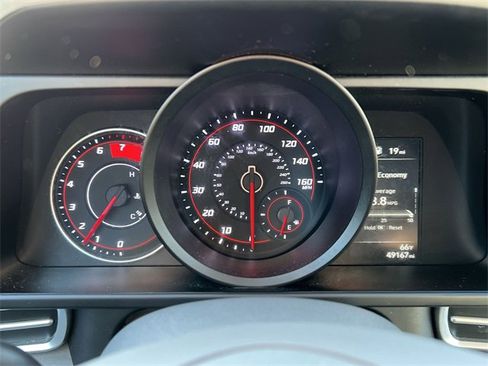 Used 2022 Hyundai Elantra SEL image 15