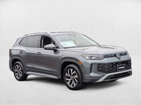 New 2025 Volkswagen Tiguan S image 5