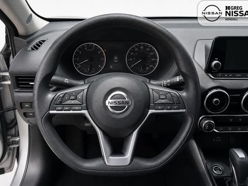 Certified 2023 Nissan Sentra S FWD image 7