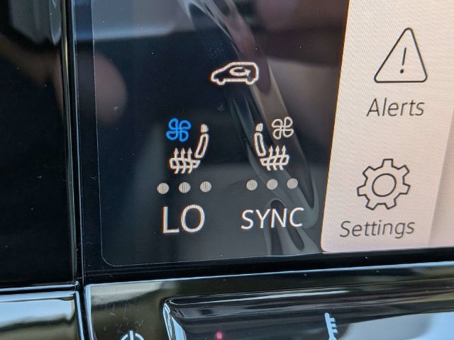 New 2026 Volkswagen Atlas SE FWD image 25