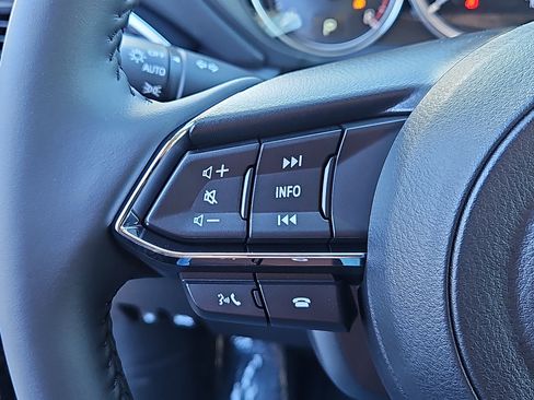 New 2025 MAZDA CX-5 AWD 2.5 S w/ Preferred Package image 13