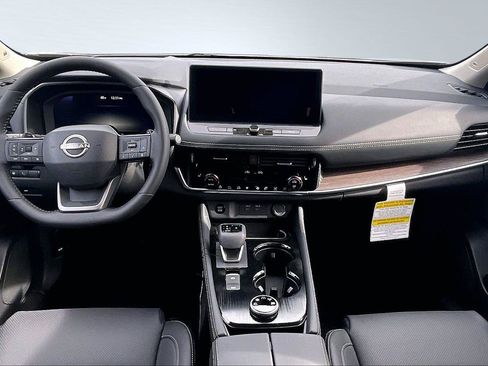 New 2026 Nissan Rogue Platinum w/ Platinum Premium Package AWD/4WD image 5
