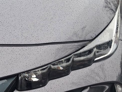 Used 2021 Toyota Prius Prime LE image 10