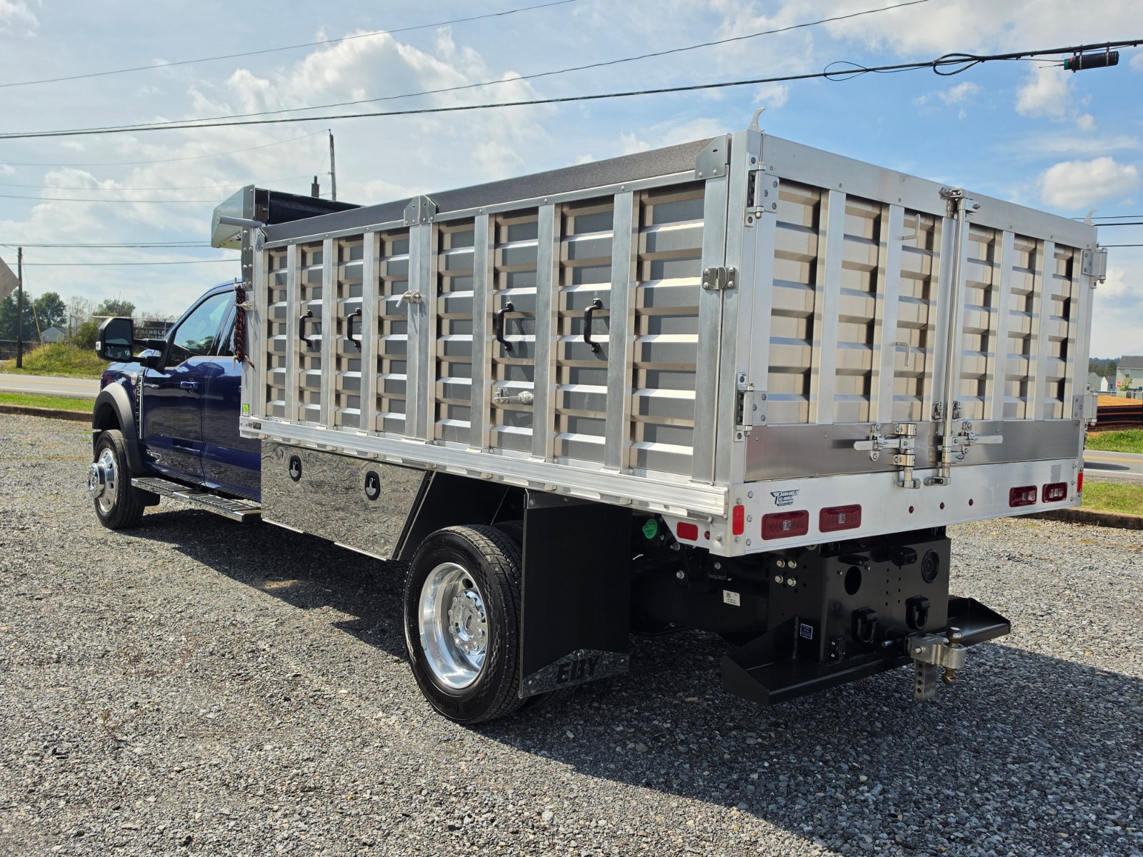 Used 2026 Ford F550 4x4 Crew Cab Super Duty image 7