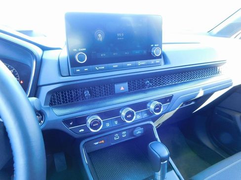 Used 2025 Honda CR-V Sport image 34