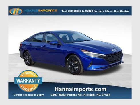 Used 2023 Hyundai Elantra SEL image 1