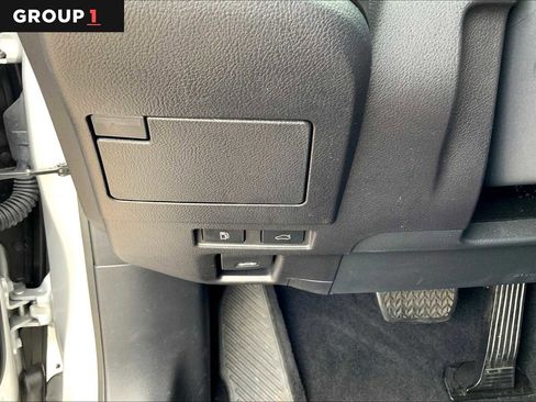 Used 2019 Lexus ES 350 w/ Luxury Package image 34