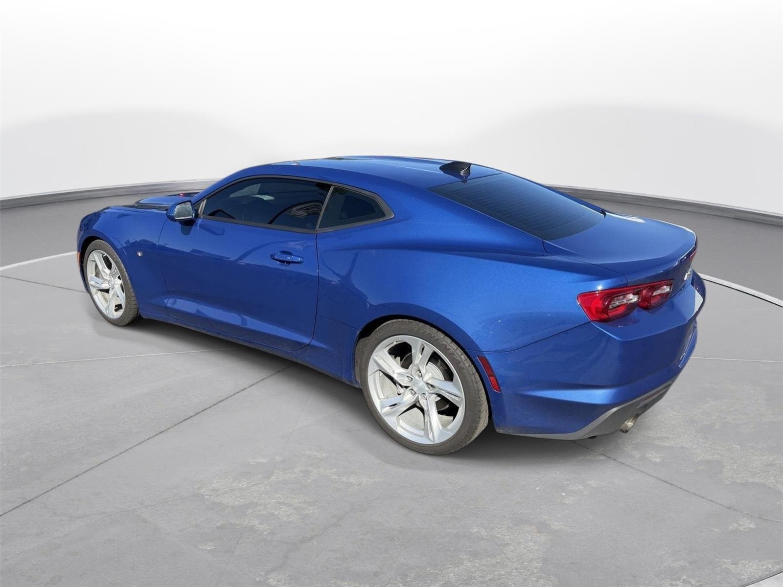 Used 2021 Chevrolet Camaro LS RWD image 2