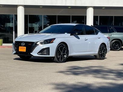 Used 2023 Nissan Altima 2.5 SR w/ SR Premium Package