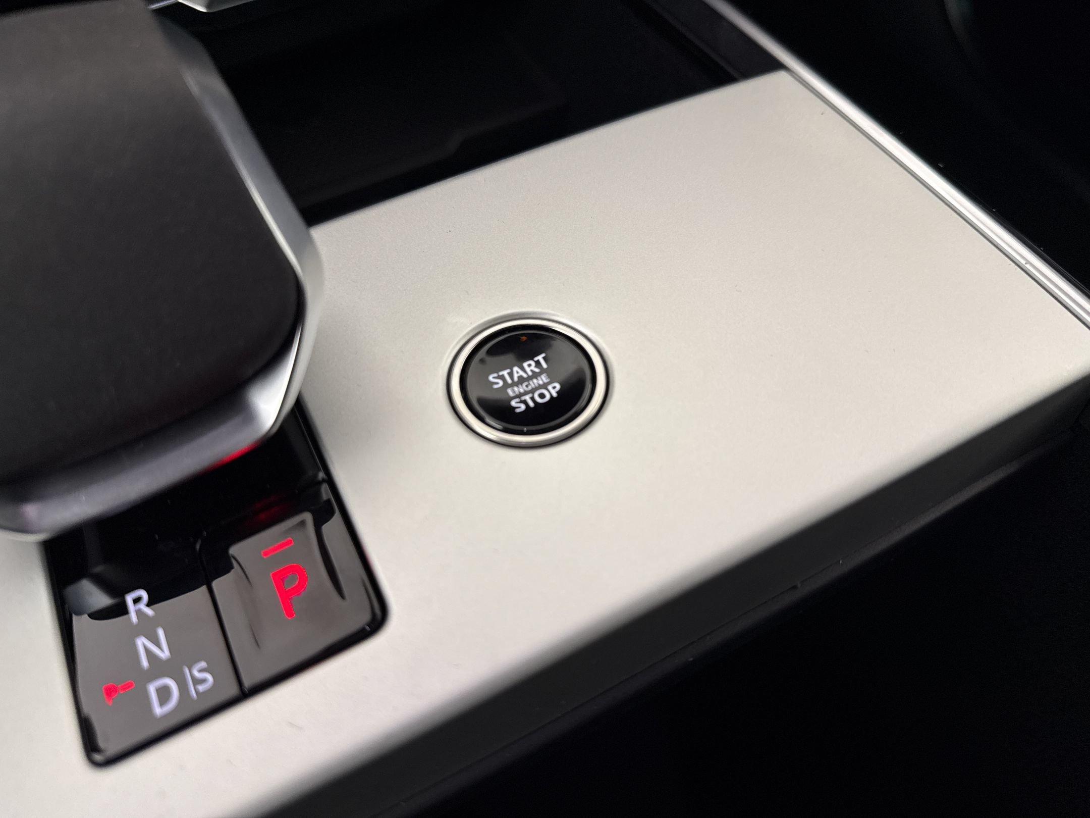 New 2026 Land Rover Range Rover SE AWD/4WD image 16