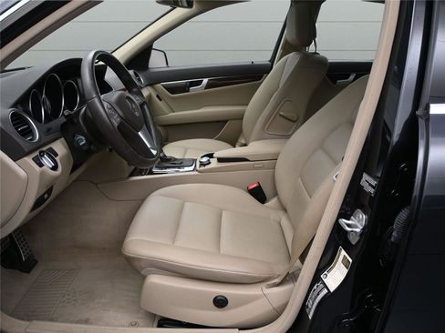 Used 2012 Mercedes-Benz C 300 4MATIC Sedan image 7