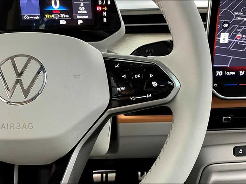 New 2025 Volkswagen ID. Buzz 1st Edition image 18