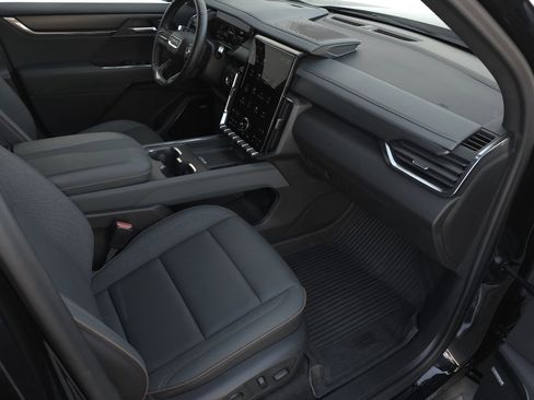 Used 2024 GMC Acadia AT4 w/ LPO, Floor Liner Package image 42