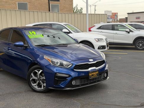 Used 2019 Kia Forte LXS FWD image 6