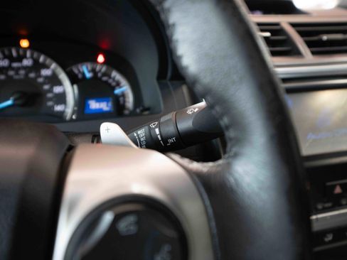 Used 2012 Toyota Camry SE image 14