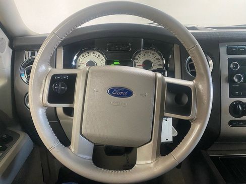 Used 2014 Ford Expedition XL image 17