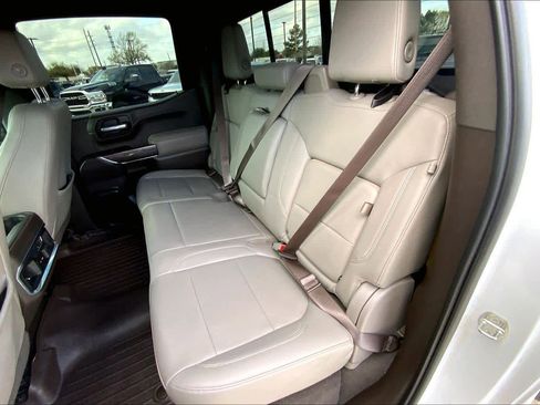 Used 2021 Chevrolet Silverado 1500 LTZ image 39