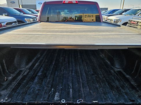 Used 2014 GMC Sierra 1500 SLT w/ SLT Crew Cab Value Package AWD/4WD image 32
