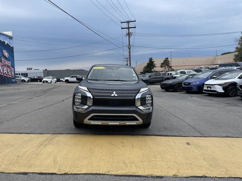 Used 2024 Mitsubishi Outlander SE FWD image 5