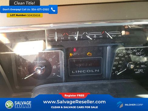 Used 2014 Lincoln Navigator 4WD image 12