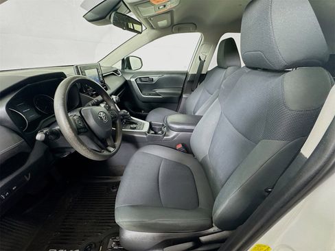 Certified 2020 Toyota RAV4 LE image 17