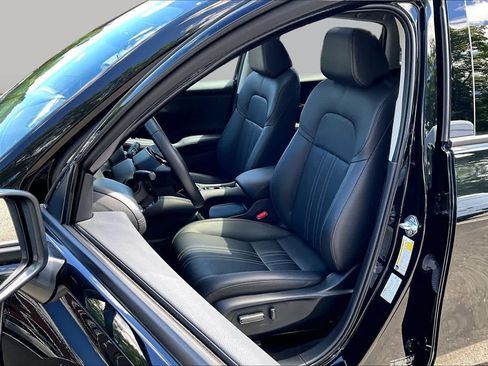 Used 2025 Honda HR-V EX-L image 9