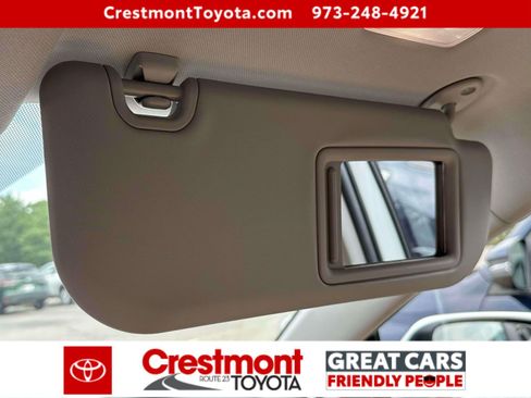 Certified 2025 Toyota RAV4 LE AWD/4WD image 27