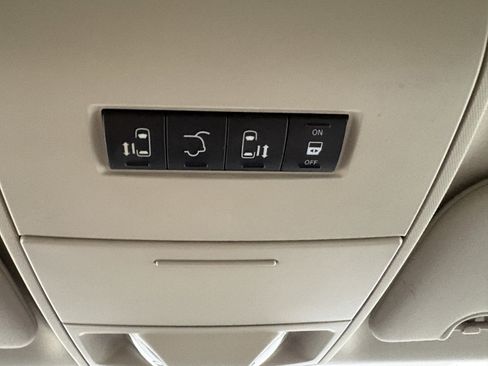 Used 2011 Dodge Grand Caravan Mainstreet w/ PWR Convenience Group FWD image 26