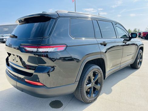 Used 2023 Jeep Grand Cherokee L Limited w/ Luxury Tech Group II AWD/4WD image 49