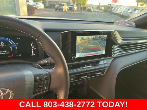 Used 2025 Toyota Camry SE image 23