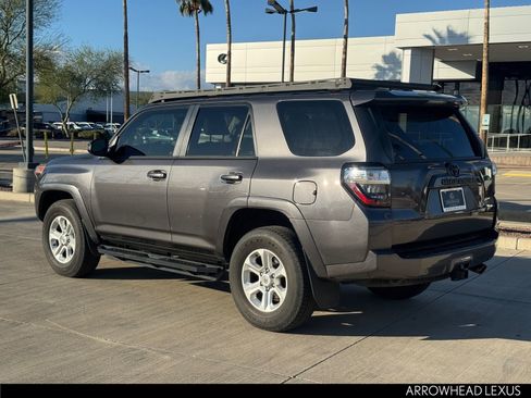 Used 2022 Toyota 4Runner SR5 Premium image 4
