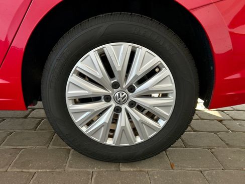 Used 2019 Volkswagen Jetta S w/ Driver Assistance Package image 38