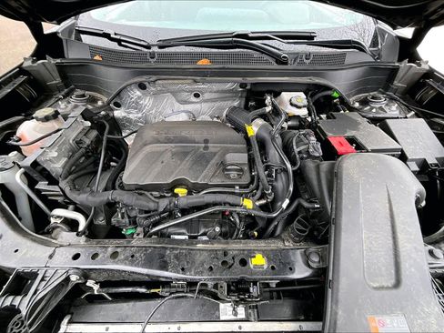 Used 2025 Chevrolet Trax LT w/ LT Convenience Package image 27