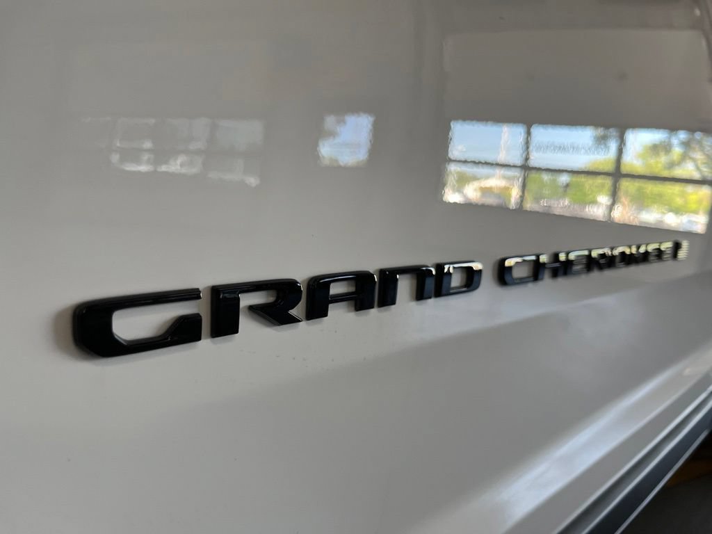 New 2026 Jeep Grand Cherokee Limited w/ Limited Altitude Package AWD/4WD image 53