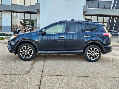 Used 2017 Toyota RAV4 Limited w/ Carpet Mat Package image 9