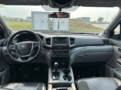 Used 2016 Honda Pilot LX image 19