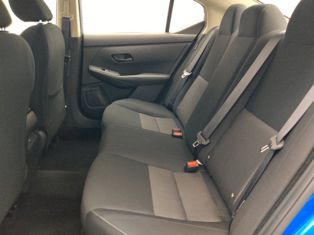 Used 2025 Nissan Sentra SV FWD image 18